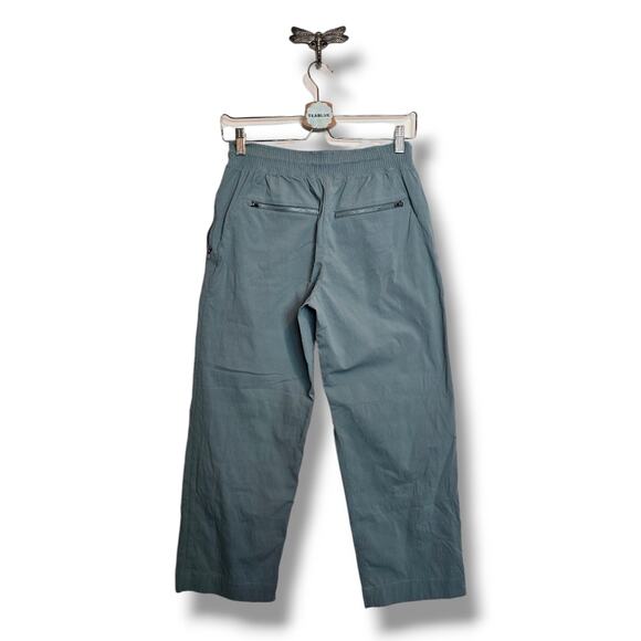 Athleta Trekkie Straight Crop Pant – Minimalistic Green 4 Ripstop Travel - Picture 4 of 14